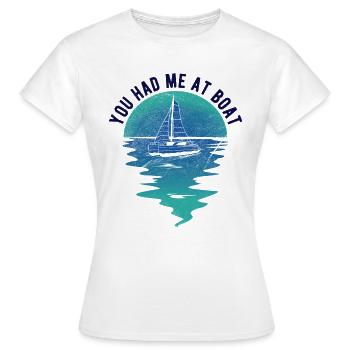 Segelboot Kapitän Spruch Zum Segeln - Frauen T-Shirt - Weiß - Vorne - AI Model Female 172 dark (172cm)