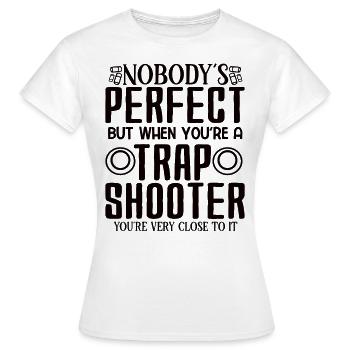 Clay pigeon shooting Clay pigeon shooting shooting - Women's T-Shirt - white - Front - AI Model Female 172 dark (172cm)