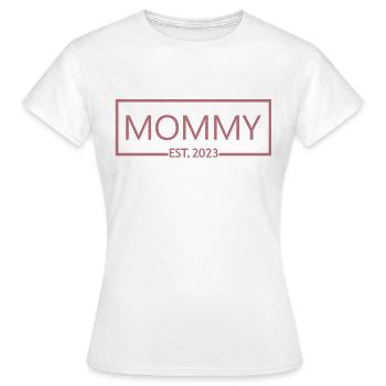 2023, Maman en devenir, Annonce de grossesse - T-shirt Femme - blanc - Devant - AI Model Female 172 dark (172cm)