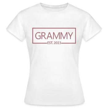2023, Grand-mère en devenir, révélation de grossesse - T-shirt Femme - blanc - Devant - AI Model Female 172 dark (172cm)
