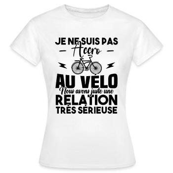 Je ne suis pas accro au vélo - T-shirt Femme - blanc - Devant - AI Model Female 172 dark (172cm)