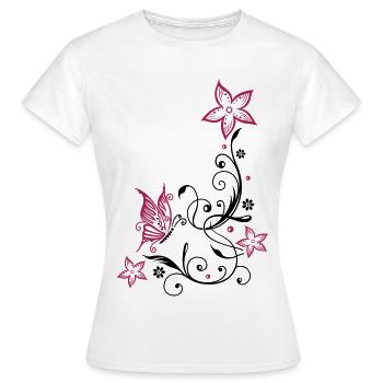 Florale Ranke mit Blüten und Schmetterling - Frauen T-Shirt - Weiß - Vorne - AI Model Female 172 dark (172cm)