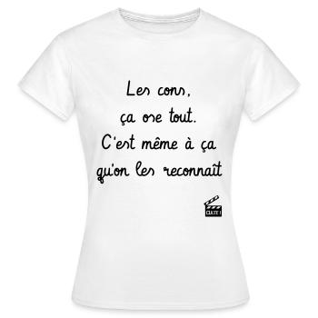 Les cons, ça ose tout ! Les Tontons Flingueurs - T-shirt Femme - blanc - Devant - AI Model Female 172 dark (172cm)