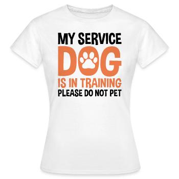 Mon Chien D'assistance Est En Formation - T-shirt Femme - blanc - Devant - AI Model Female 172 dark (172cm)