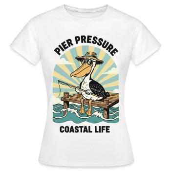 Pelican Fisherman Pier Pressure Coastal - Frauen T-Shirt - Weiß - Vorne - AI Model Female 172 dark (172cm)