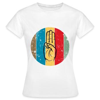 Pfadfinder / Pfadfinder - Frauen T-Shirt - Weiß - Vorne - AI Model Female 172 dark (172cm)