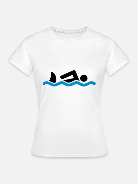 schwimmen mit Hai - Frauen T-Shirt - Weiß