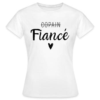 Fiancé - T-shirt Femme - blanc - Devant - AI Model Female 172 dark (172cm)