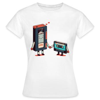 VHS, Komkaktkassette lieben Nostalgie - Frauen T-Shirt - Weiß - Vorne - AI Model Female 172 dark (172cm)