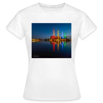 Kraftwerk bunt Wolfsburg - Frauen T-Shirt - Weiß - Vorne - AI Model Female 172 dark (172cm)