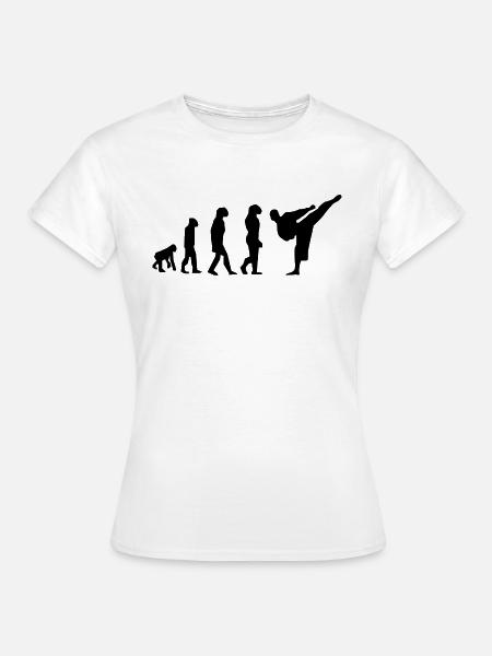 Karate Evolution - Frauen T-Shirt - Weiß