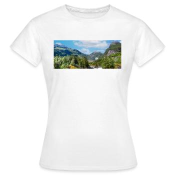 Geiranger panorama Storseterfossen Norwegen - Frauen T-Shirt - Weiß - Vorne - AI Model Female 172 dark (172cm)