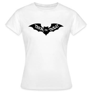 Fledermaus Trick or Treat - Frauen T-Shirt - Weiß - Vorne - AI Model Female 172 dark (172cm)
