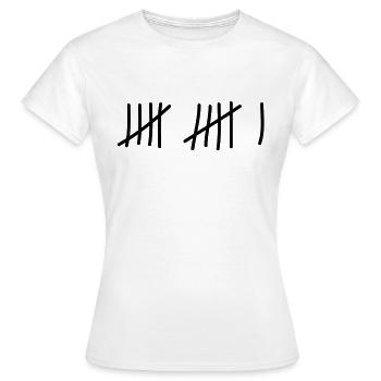 tage_zaehlen_11 - Frauen T-Shirt - Weiß - Vorne - AI Model Female 172 dark (172cm)