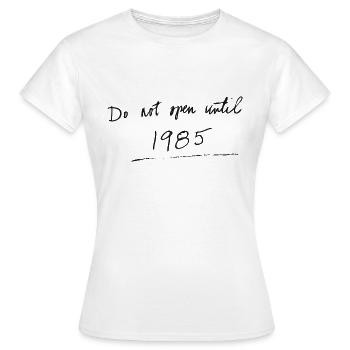 retour à la lettre - T-shirt Femme - blanc - Devant - AI Model Female 172 dark (172cm)