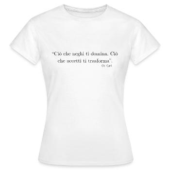 Carl - Frauen T-Shirt - Weiß - Vorne - AI Model Female 172 dark (172cm)