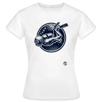 Tauchen im Meer mit Ausrüstung und Luftblasen - Frauen T-Shirt - Weiß - Vorne - AI Model Female 172 dark (172cm)