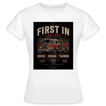 Pompiers, Premier Entrant, Dernier Sorti - T-shirt Femme - blanc - Devant - AI Model Female 172 dark (172cm)