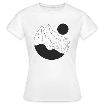 Berg im Wasser - Frauen T-Shirt - Weiß - Vorne - AI Model Female 172 dark (172cm)