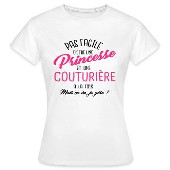 Princesse et couturière - T-shirt Femme - blanc - Devant - AI Model Female 172 dark (172cm)