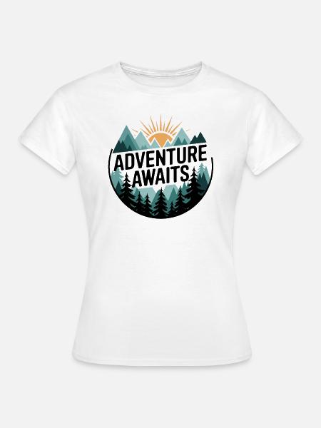 Adventure Awaits – Bergpanorama - Frauen T-Shirt - Weiß