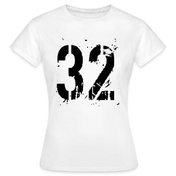 32 Nombre 32 - T-shirt Femme - blanc - Devant - AI Model Female 172 dark (172cm)
