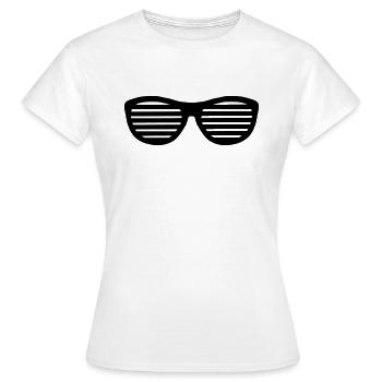 sunglasses - Frauen T-Shirt - Weiß - Vorne - AI Model Female 172 dark (172cm)