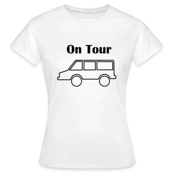 En tournée en voiture - T-shirt Femme - blanc - Devant - AI Model Female 172 dark (172cm)