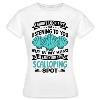 Muschel Muschelsammler Jakobsmuschel - Frauen T-Shirt - Weiß - Vorne - AI Model Female 172 dark (172cm)