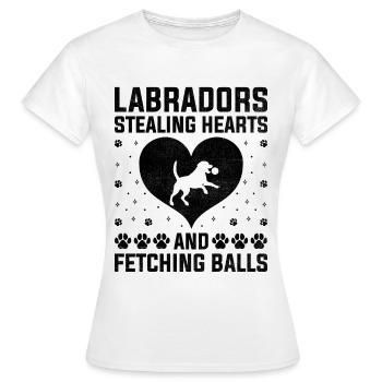 Labradore Stehlen Herzen Und Apportieren Bälle Lab R - Frauen T-Shirt - Weiß - Vorne - AI Model Female 172 dark (172cm)