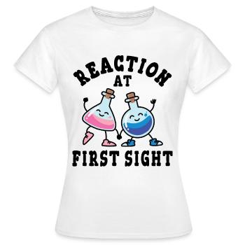 Chemical reaction at first sight - Women's T-Shirt - white - Front - AI Model Female 172 dark (172cm)