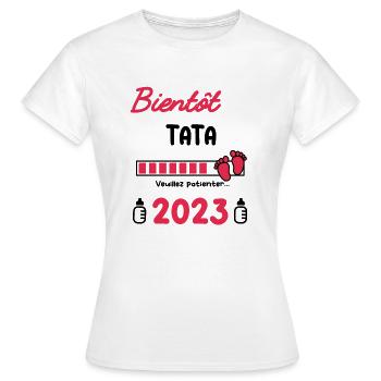 Annonce grossesse Tata bientôt Tata 2023 - T-shirt Femme - blanc - Devant - AI Model Female 172 dark (172cm)
