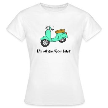 Motorroller - Die mit dem Roller fährt - Frauen T-Shirt - Weiß - Vorne - AI Model Female 172 dark (172cm)