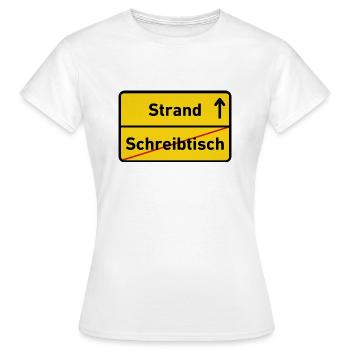 "Strand vor Schreibtisch" - T-Shirt - Frauen T-Shirt - Weiß - Vorne - AI Model Female 172 dark (172cm)