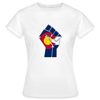 Flagge des Bundesstaates Colorado Stolz Eingeborenen-Familienhaus - Frauen T-Shirt - Weiß - Vorne - AI Model Female 172 dark (172cm)