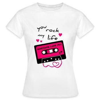 Love Mix Tape - T-shirt Femme - blanc - Devant - AI Model Female 172 dark (172cm)