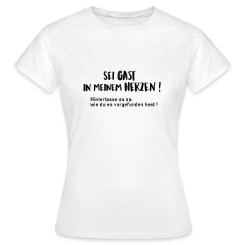 Gast im Herzen - Frauen T-Shirt - Weiß - Vorne - AI Model Female 172 dark (172cm)
