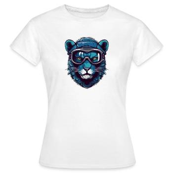 Panther Winterferien - Frauen T-Shirt - Weiß - Vorne - AI Model Female 172 dark (172cm)