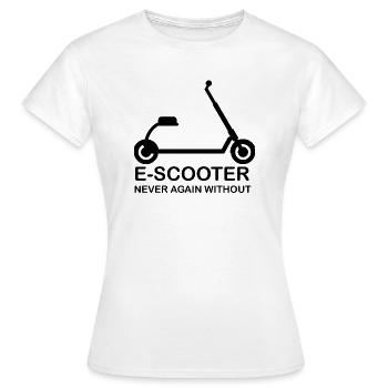 E-Scooter Roller Scooter - T-shirt Femme - blanc - Devant - AI Model Female 172 dark (172cm)