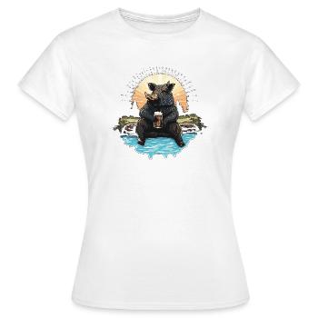 Eber trinkt Bier am Bach - Frauen T-Shirt - Weiß - Vorne - AI Model Female 172 dark (172cm)