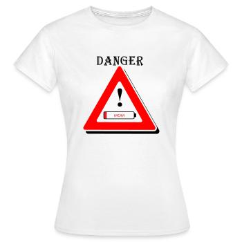 Danger, maman fatiguée - T-shirt Femme - blanc - Devant - AI Model Female 172 dark (172cm)