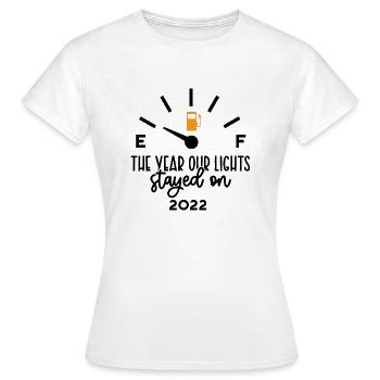 the year our lights stayed on - Frauen T-Shirt - Weiß - Vorne - AI Model Female 172 dark (172cm)