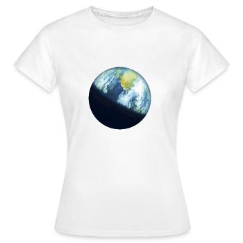Planet Erde - Frauen T-Shirt - Weiß - Vorne - AI Model Female 172 dark (172cm)