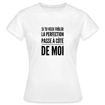 Perfection humour - T-shirt Femme - blanc - Devant - AI Model Female 172 dark (172cm)