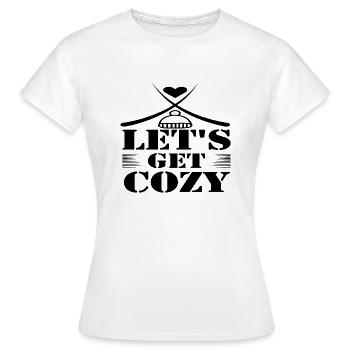 Let´s get Cozy - Frauen T-Shirt - Weiß - Vorne - AI Model Female 172 dark (172cm)