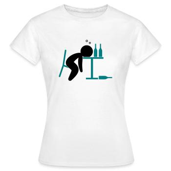 Ein Alkoholiker liegt betrunken auf dem Tisch - Frauen T-Shirt - Weiß - Vorne - AI Model Female 172 dark (172cm)