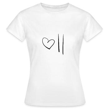 form heart - Women's T-Shirt - white - Front - AI Model Female 172 dark (172cm)