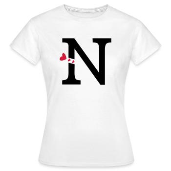 Capital lettre N avec des coeurs - T-shirt Femme - blanc - Devant - AI Model Female 172 dark (172cm)