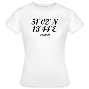 Dresden Koordinaten - Frauen T-Shirt - Weiß - Vorne - AI Model Female 172 dark (172cm)