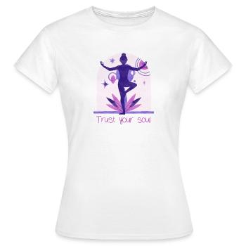 Yogi - T-shirt Femme - blanc - Devant - AI Model Female 172 dark (172cm)